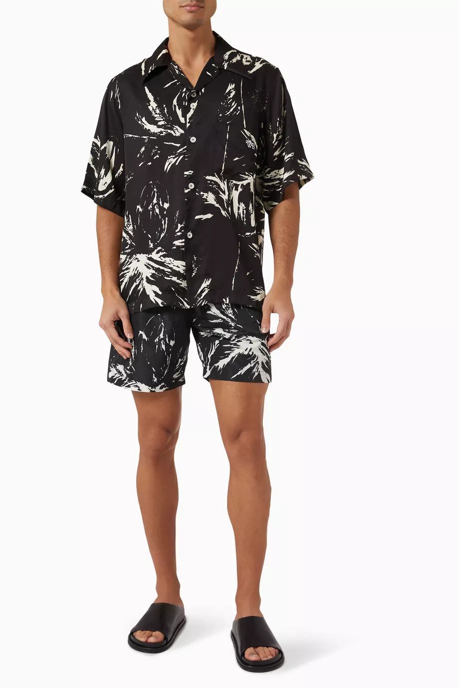 Wales Bonner o1h1sh10525 Althea Shorts in Black Size US 32 / EU 48 - 3 Thumbnail