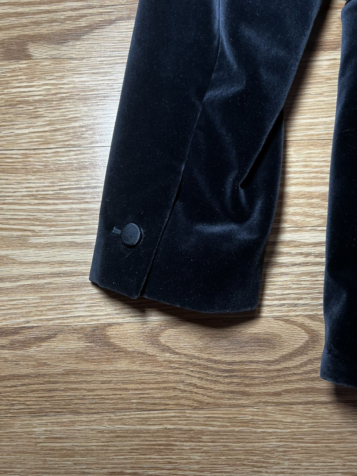 Theory Chambers Black Velvet Tuxedo Blazer Size 36R - 9 Thumbnail