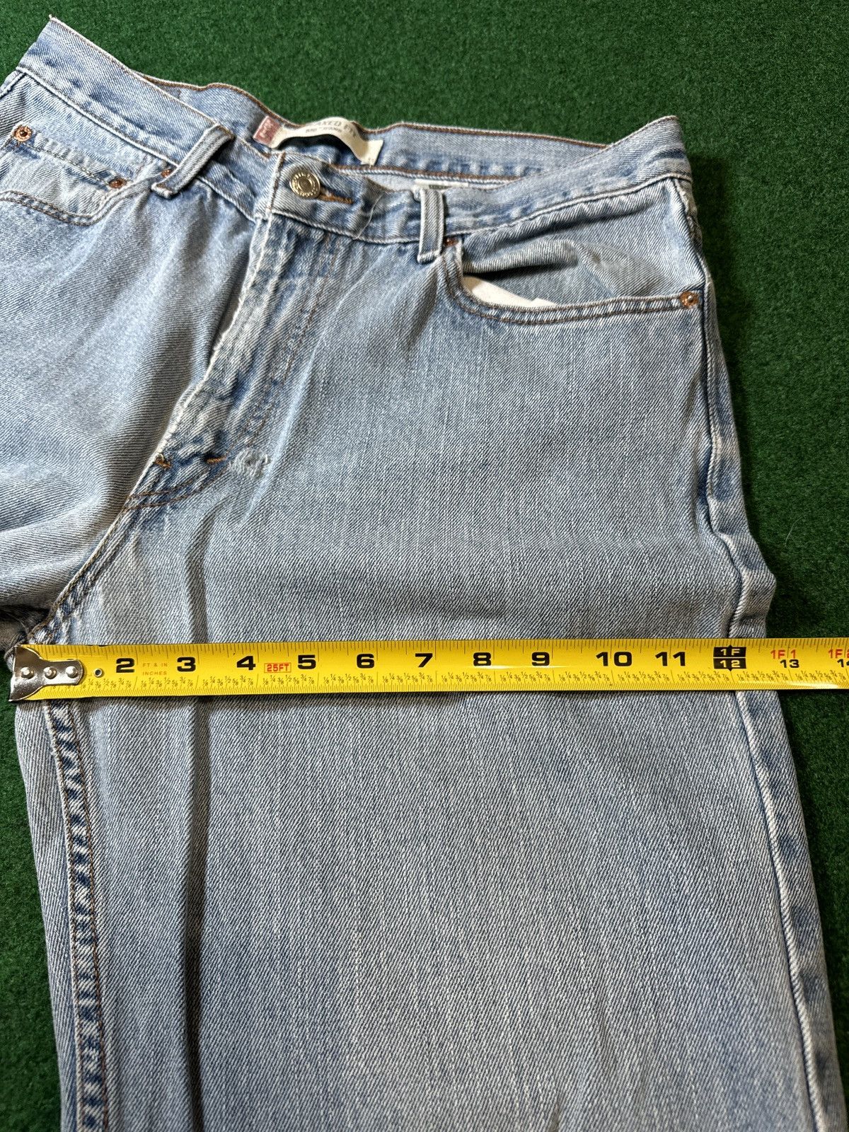 Levi's × Levi's Vintage Clothing × Vintage Y2K Levi’s 550 Relaxed Fit Wide Leg Baggy Light Wash Jeans Size US 35 - 10 Thumbnail