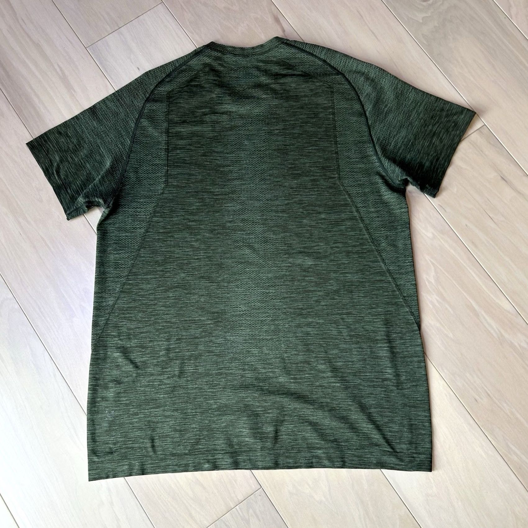 Lululemon Lululemon Metal Vent Shirt Short Sleeve Men's XL Green Performance Tee Size US XL / EU 56 / 4 - 3 Thumbnail