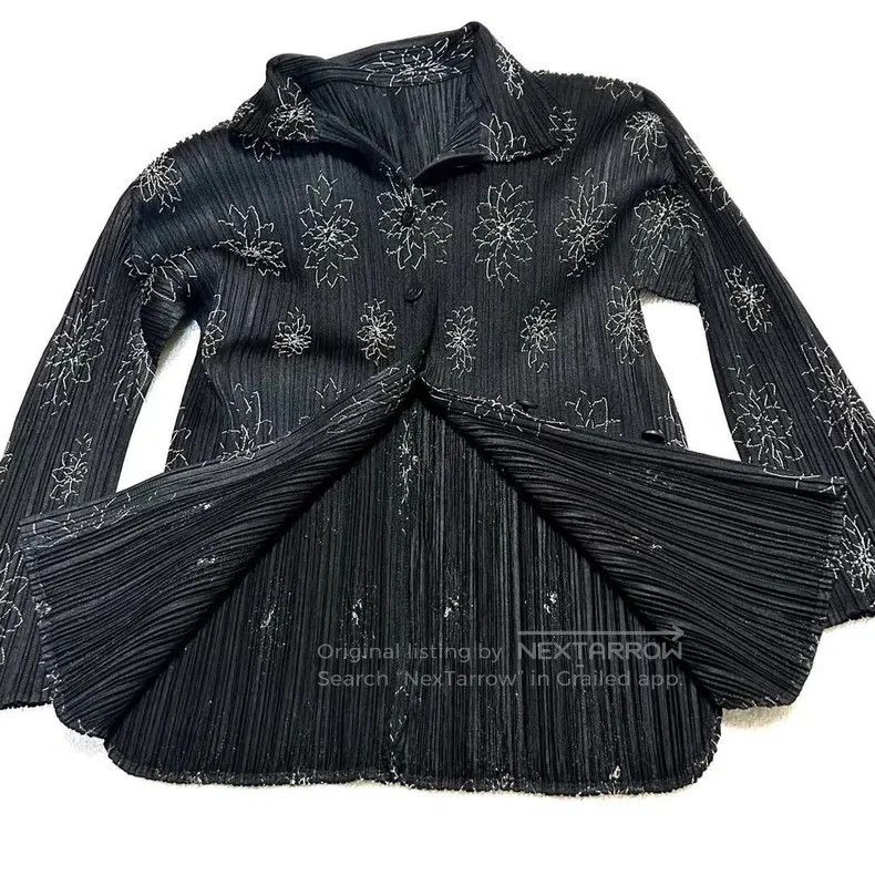 Issey Miyake Issey Miyake Black Long Sleeve Top Size US M / EU 48-50 / 2 - 4 Thumbnail