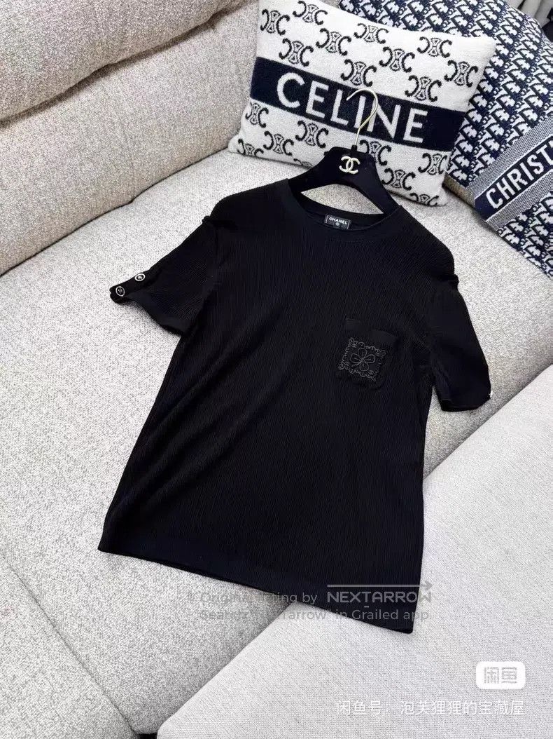 Chanel Chanel Black clover embroidered pocket short sleeves Size M / US 6-8 / IT 42-44 - 1 Thumbnail