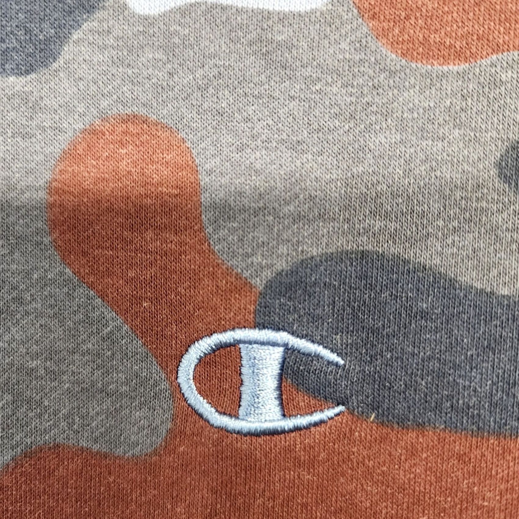 Champion VINTAGE Champion Sweatshirt Men Large Blue Red Camo Kangaroo Pouch Athleisure Casual Mens Size US L / EU 52-54 / 3 - 7 Thumbnail
