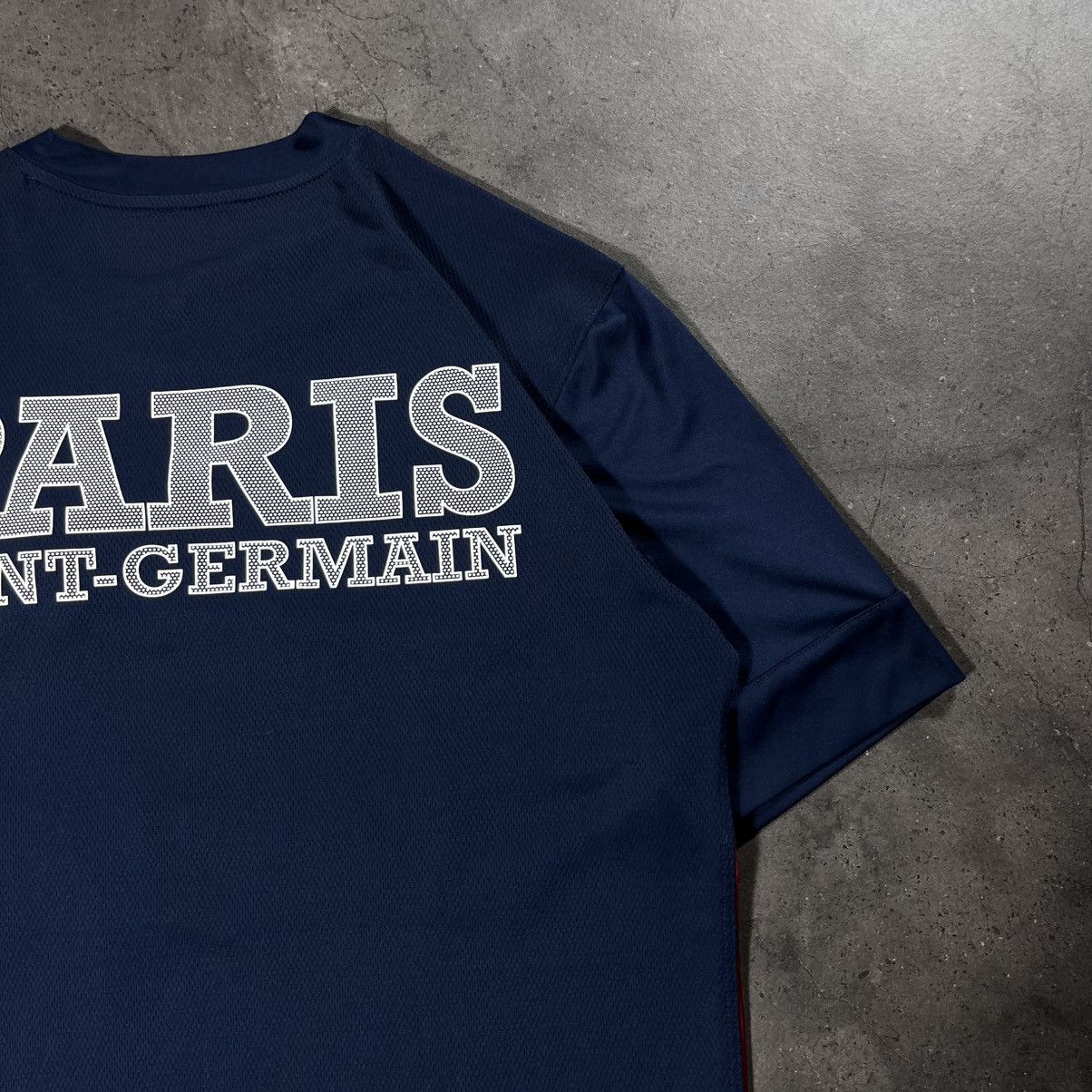 Nike Vintage Nike Paris Saint Germain PSG Blokecore Jersey Tee Size US M / EU 48-50 / 2 - 10 Thumbnail