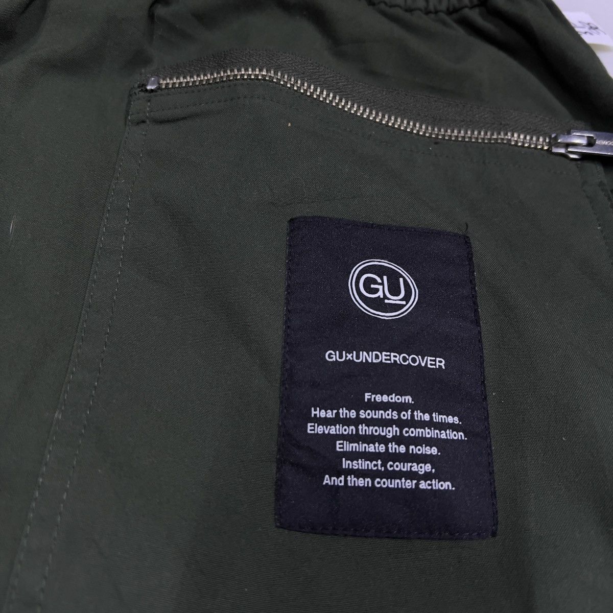 GU × Undercover Undercover Avant Garde Cargo Size US 34 / EU 50 - 8 Thumbnail