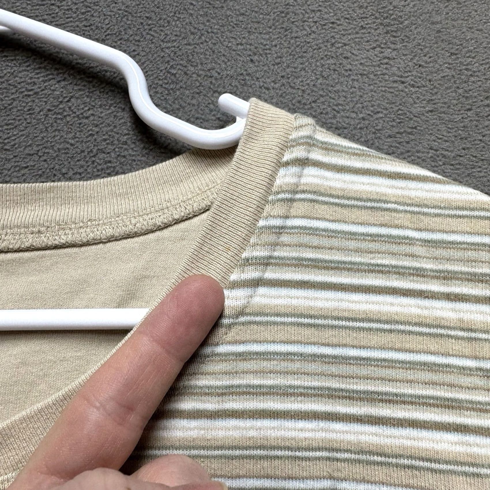Vintage St. John's Bay Shirt Womens Medium Beige Striped Henley Short Sleeve GUC - 2 Button Casual Jersey Cotton 100% Size M / US 6-8 / IT 42-44 - 8 Thumbnail