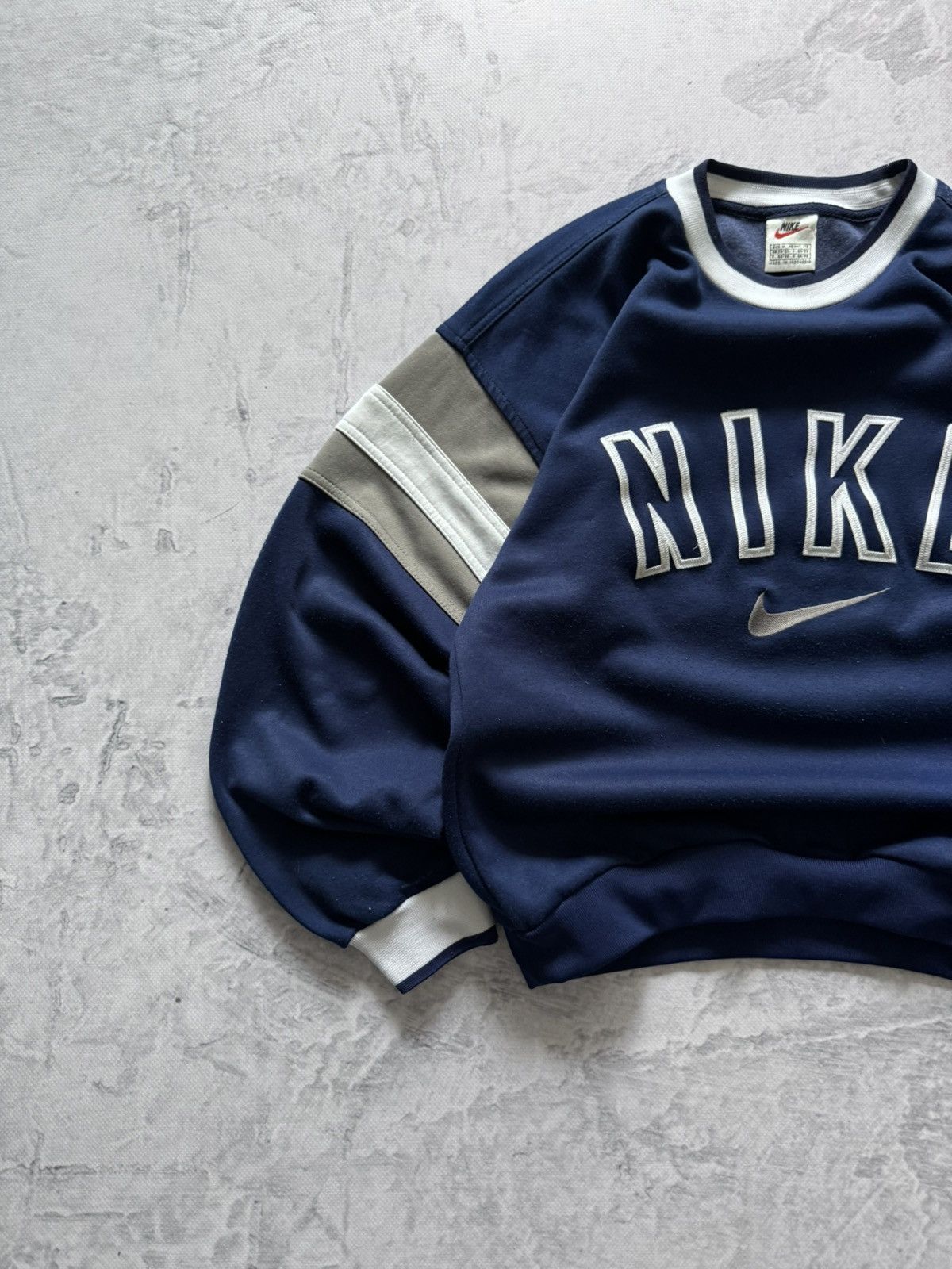 Nike × Vintage 90s Nike Vintage Big Logo Center Swoosh Crewneck Sweatshirt Size US M / EU 48-50 / 2 - 4 Thumbnail