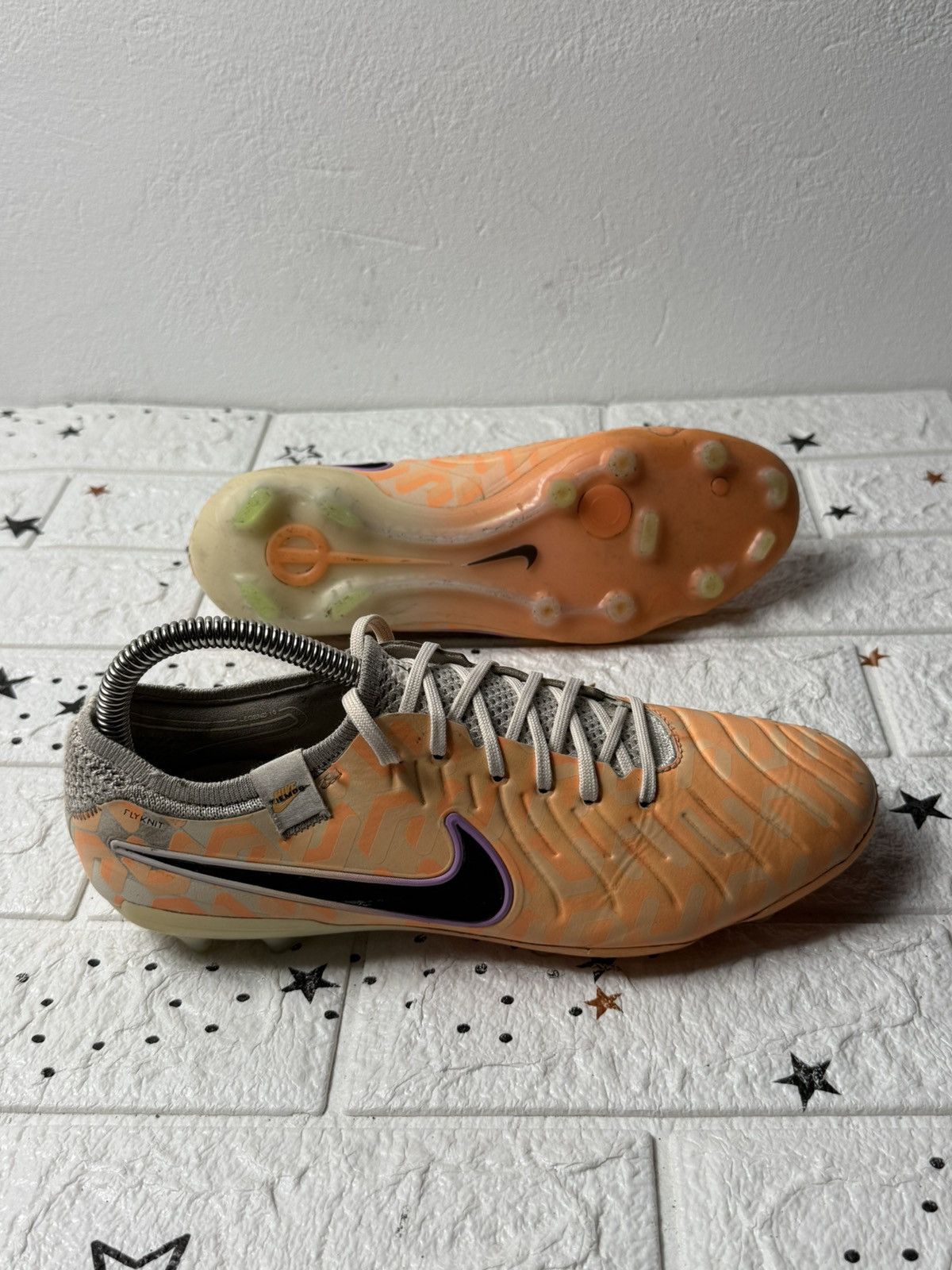 Nike Nike Tiempo Legend 10 Elite FG US7 UK6 EUR40 DZ3176-800 Size US 7 / EU 40 - 3 Thumbnail