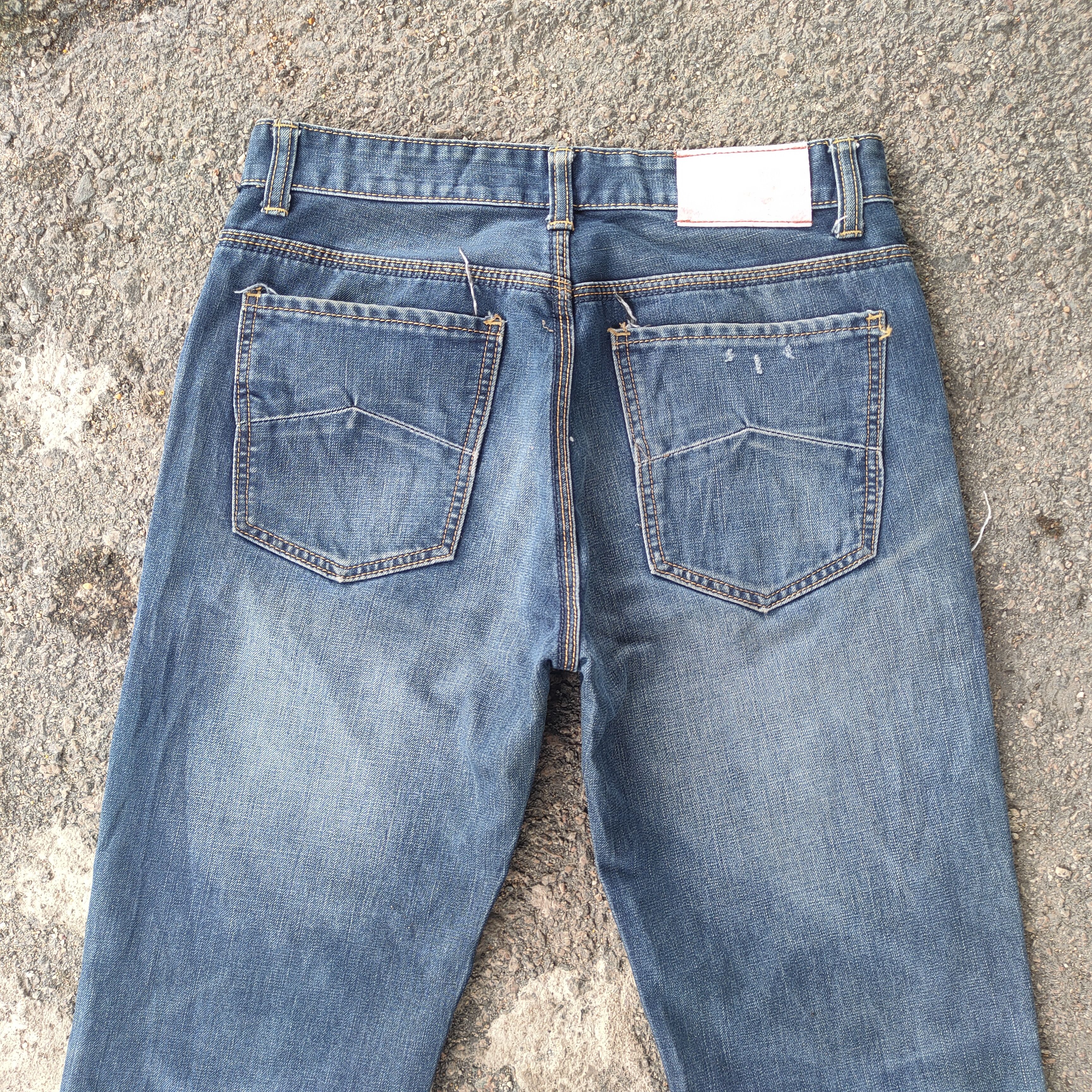 Armani × Jean × Vintage VINTAGE ARMANI FADED DISTRESSED JEANS DENIM PANTS Size US 31 - 8 Thumbnail