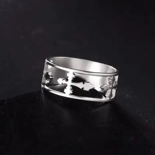 Jewelry Skyrim Cross Ring in Silver, Men's
