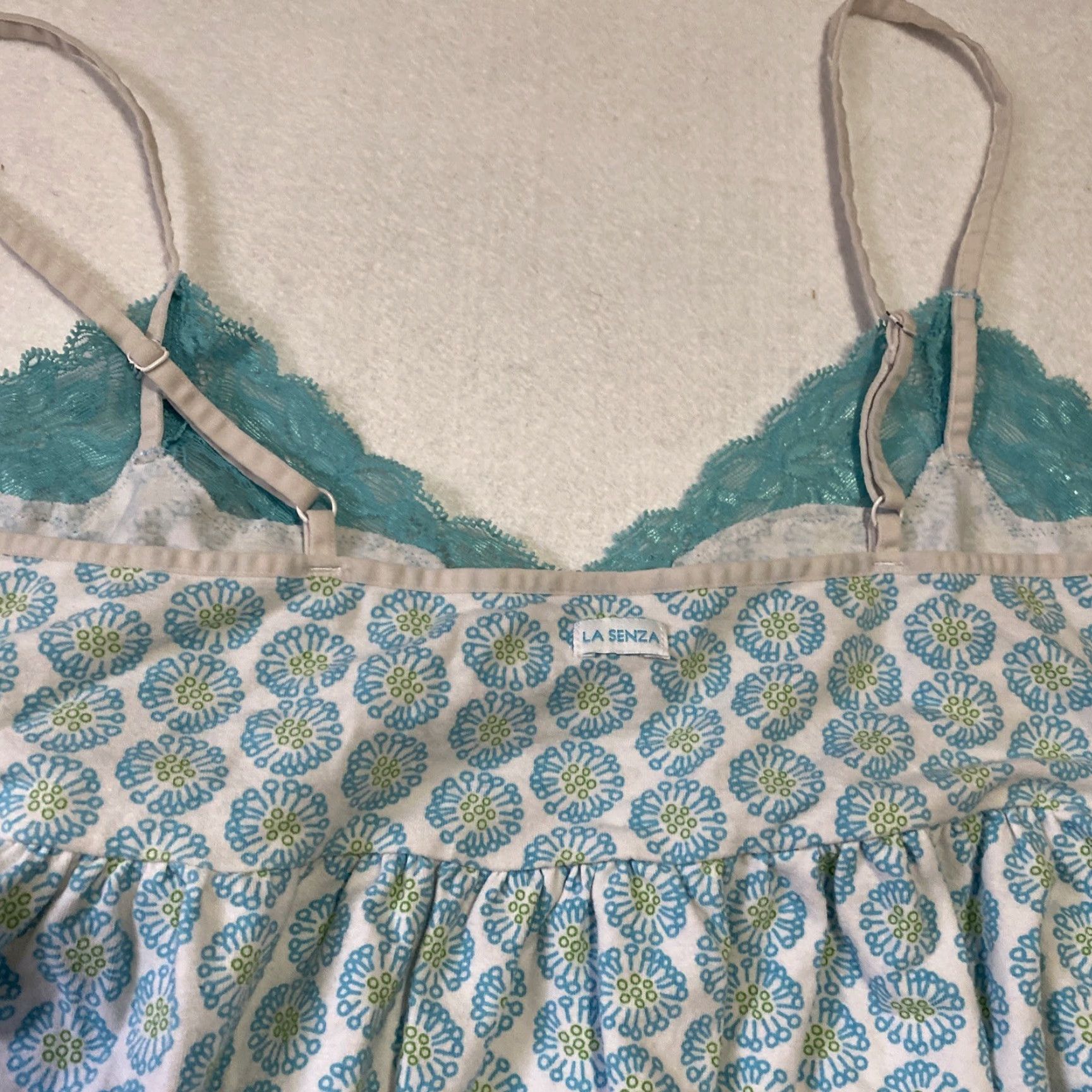 Vintage La Senza Shirt Tank Top Women’s Size L Green Spaghetti Straps V-Neck Sleeveless Casual Basic Nylon Spandex - Women Size L / US 10 / IT 46 - 8 Thumbnail