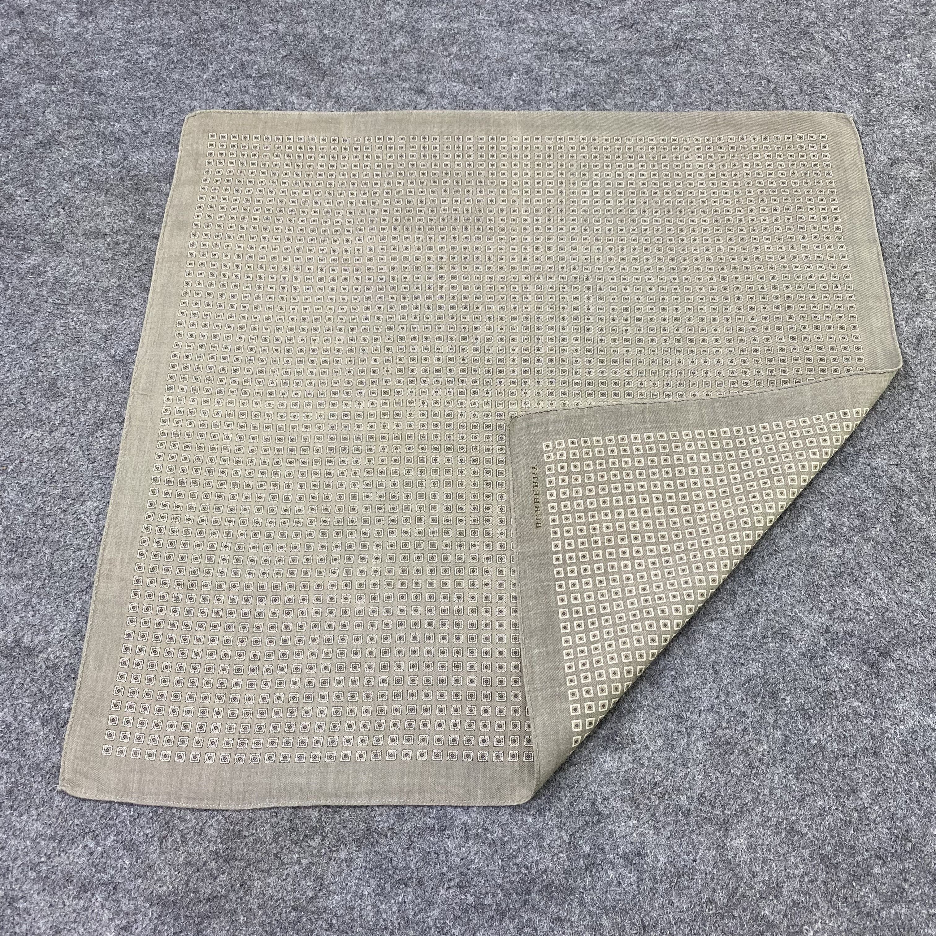 Burberry Burberry Handkerchief Neckerchief Bandana-B1977 Size ONE SIZE - 5 Thumbnail