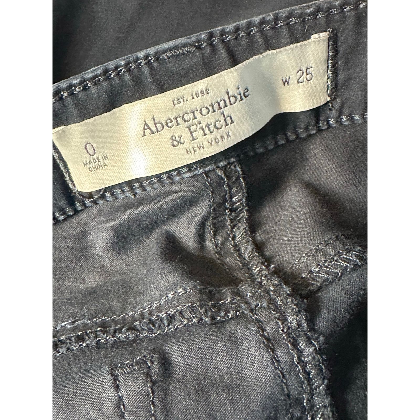 Abercrombie & Fitch Abercrombie & Fitch navy low rise skinny jeans size 0 Size 25" / US 0 / IT 36 - 3 Thumbnail