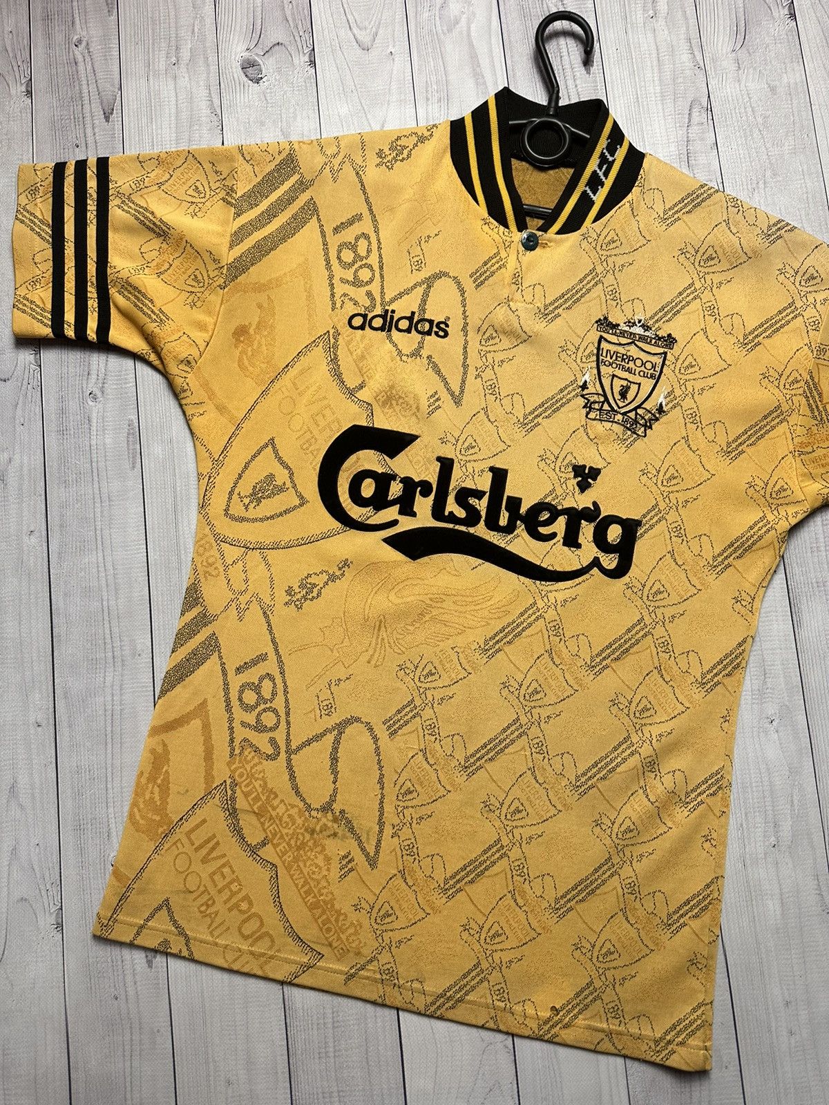 Vintage Vintage Liverpool soccer jersey adidas rare size M monogram Size US M / EU 48-50 / 2 - 2 Thumbnail
