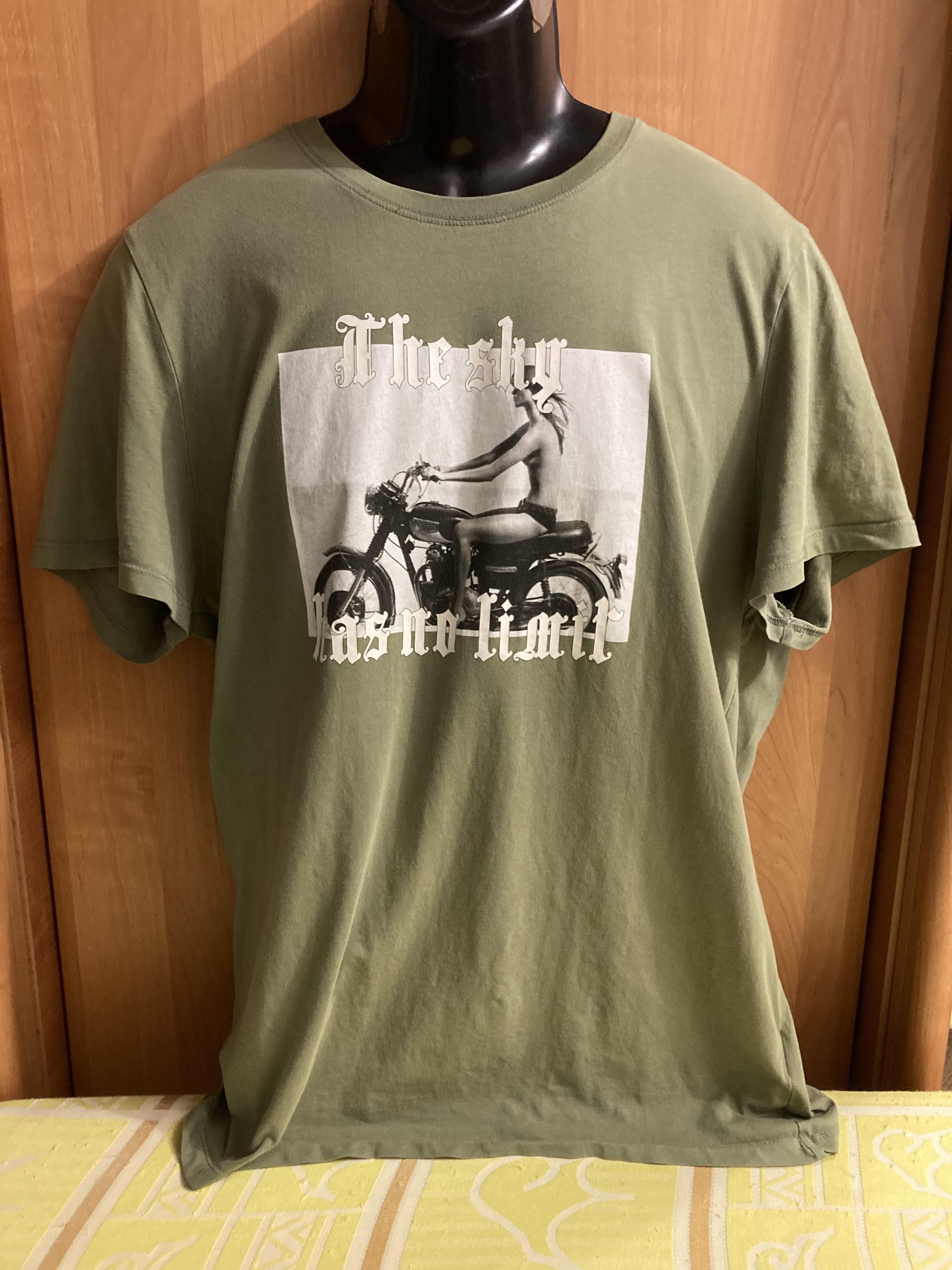 Zadig & Voltaire ZADIG & VOLTAIRE The Sky Has No Limit tee Size US L / EU 52-54 / 3 - 1 Thumbnail