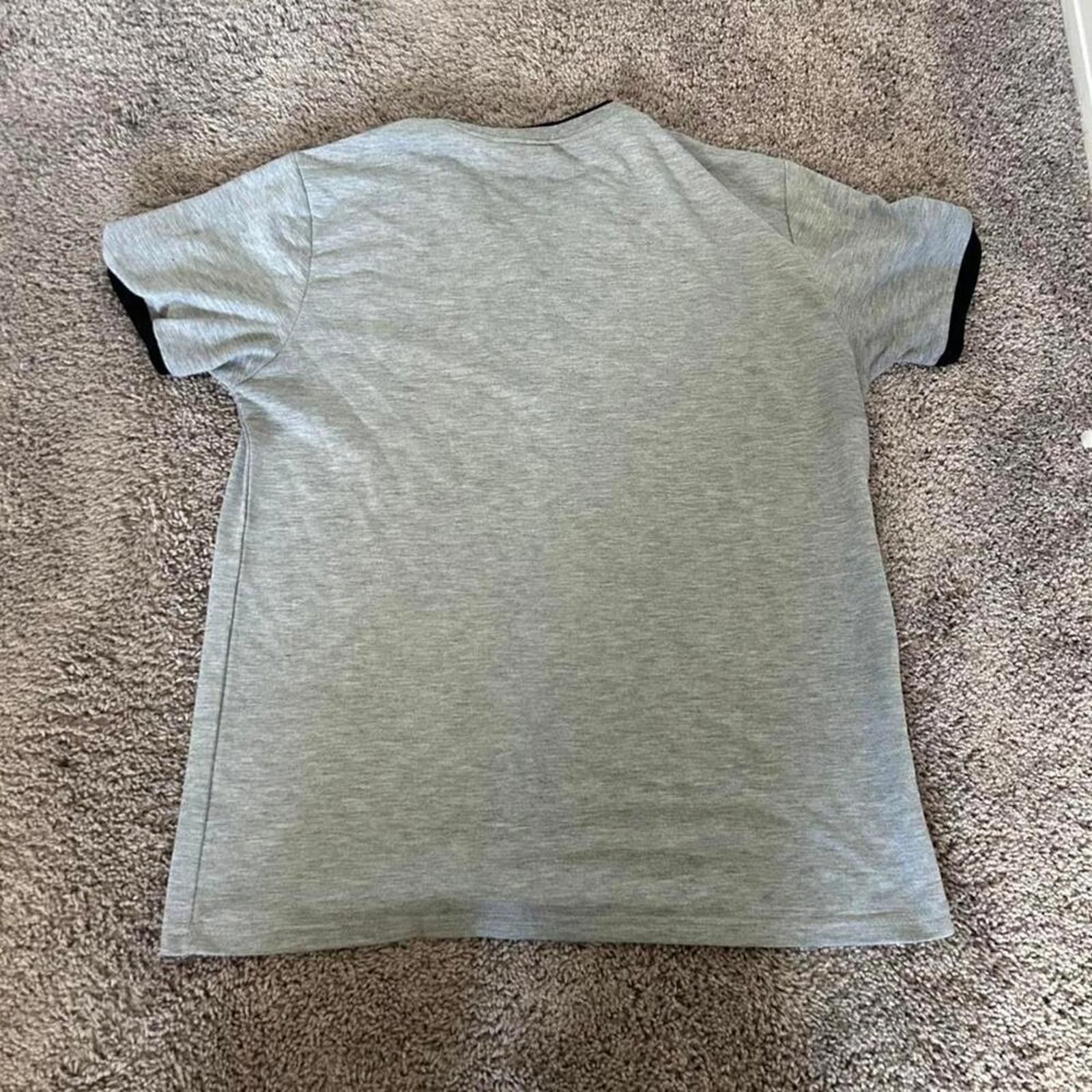 Nike Grey nike t shirt with white Size US M / EU 48-50 / 2 - 5 Thumbnail
