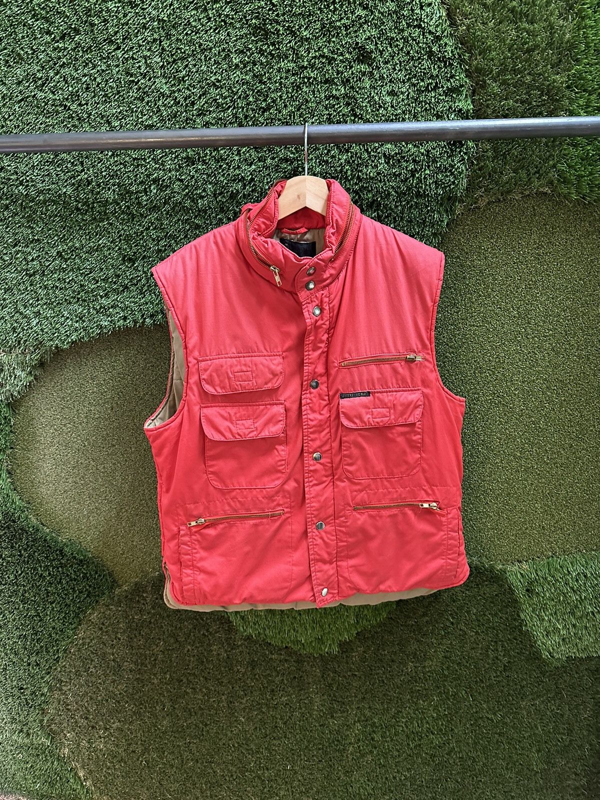 Vintage Vintage 1980s Red Utility Puffer Vest Large Size US L / EU 52-54 / 3 - 1 Thumbnail