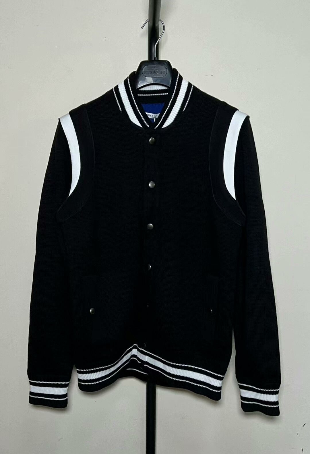 Givenchy black and white Givenchy baseball jacket Size US L / EU 52-54 / 3 - 1 Thumbnail