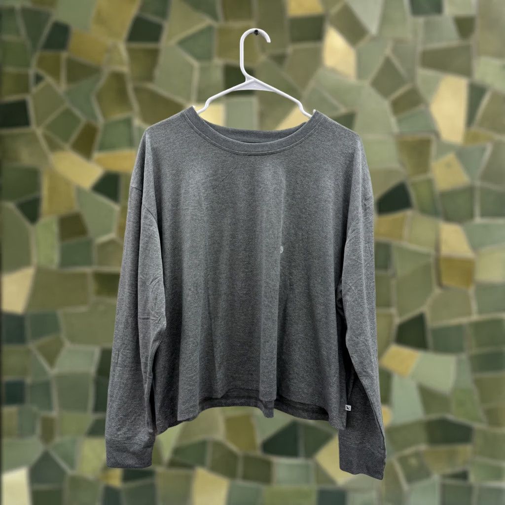 Eddie Bauer Eddie Bauer Womens Shirt XL Gray WR Surreal Travel Long Sleeve Tee NWTs Size XL / US 12-14 / IT 48-50 - 1 Thumbnail