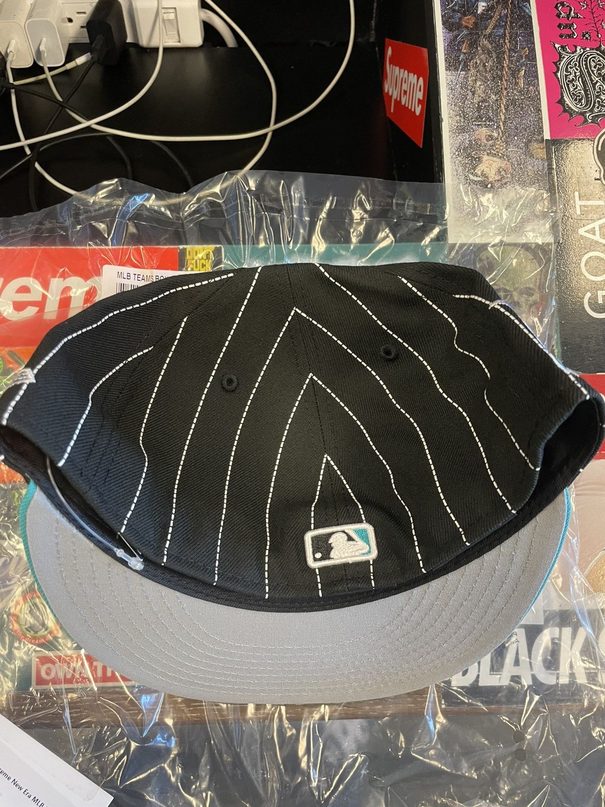 MLB × New Era × Supreme Supreme MLB Fitted Size ONE SIZE - 4 Thumbnail