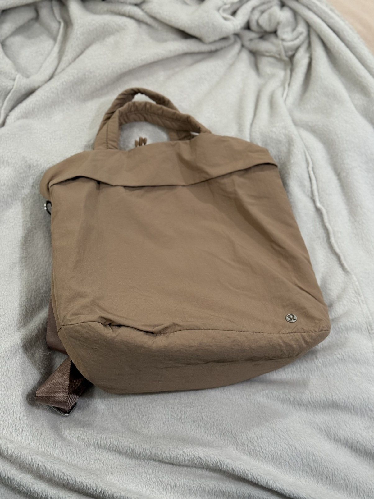 Lululemon Lululemon On My Level Tote Bag 20L | Grailed