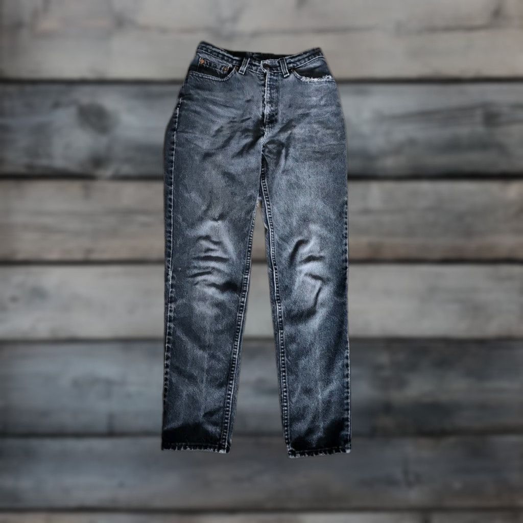 Levi's VINTAGE Levi's 512 Jeans Women Black 90s Slim Fit Tapered Distressed 5-Pocket USA Made Denim Size 26" / US 2 / IT 38 - 1 Thumbnail