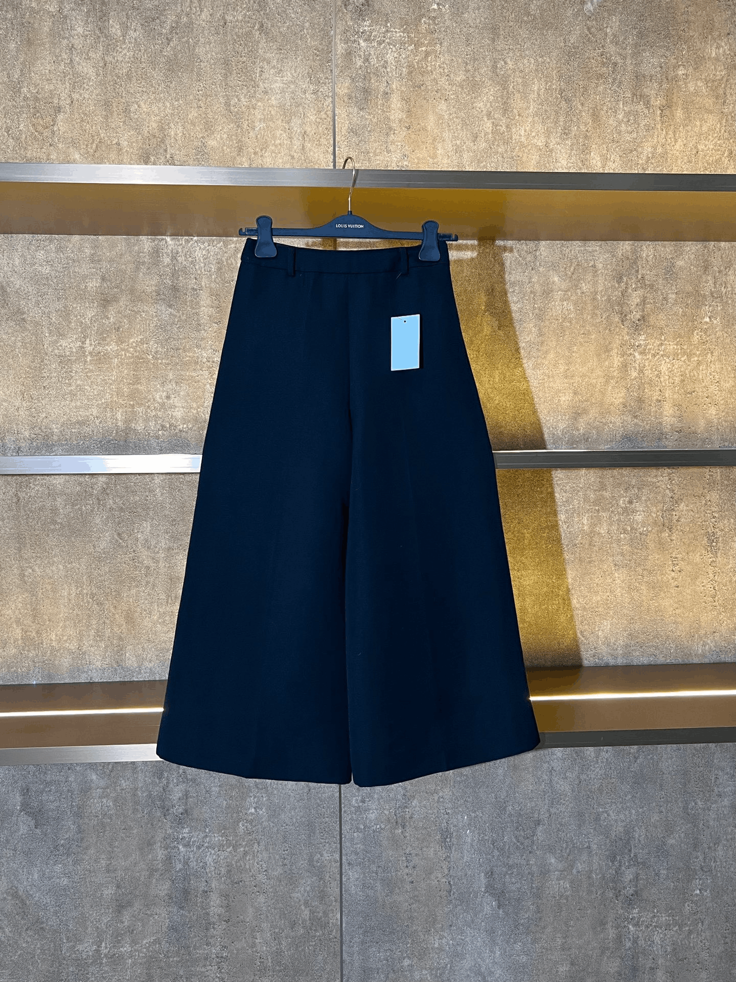 Valentino Valentino Wide-Leg Pants 28 Women Size 28" / US 6 / IT 42 - 1 Thumbnail