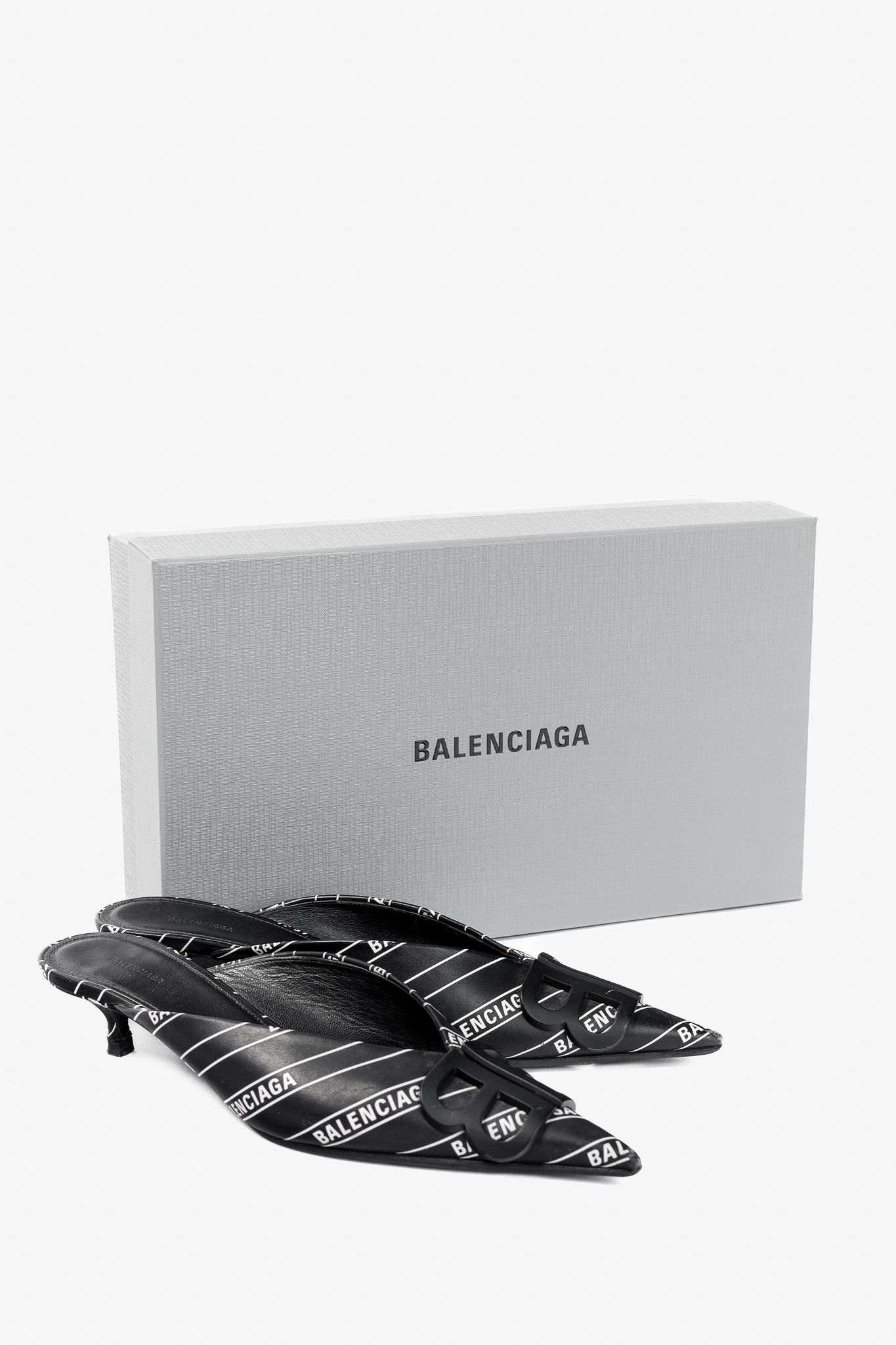 Balenciaga Balenciaga Black & White Logo-Printed BB Knife Mules Size US 6.5 / IT 36.5 - 12 Thumbnail