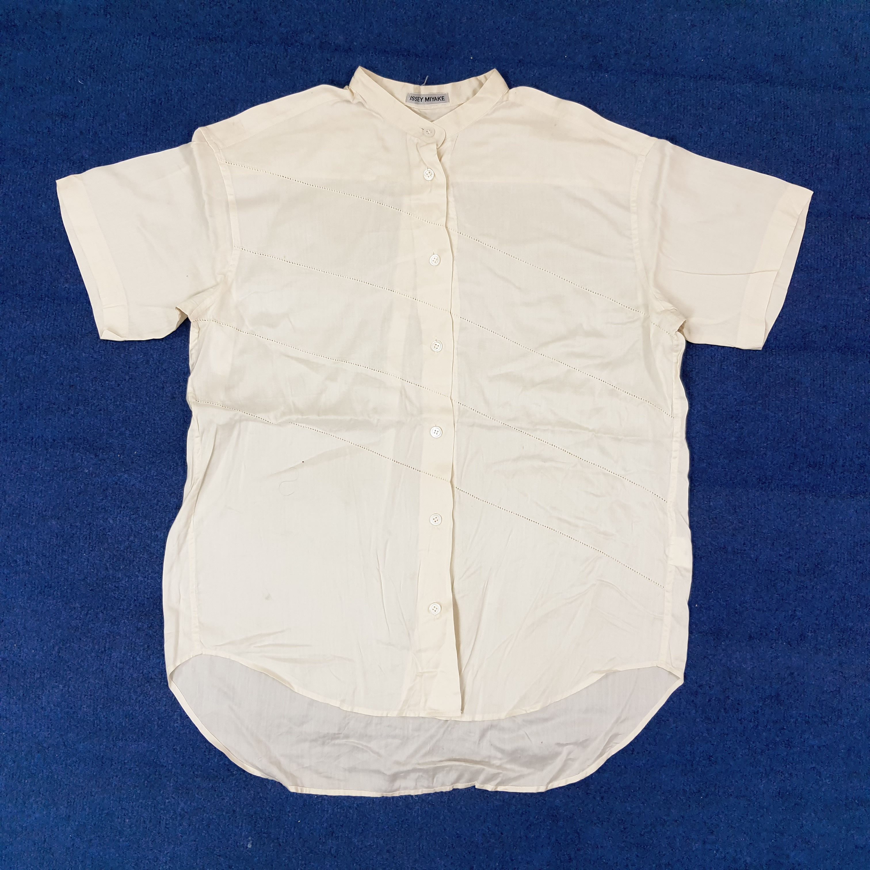 Issey Miyake Vintage Issey Miyake Japan Designer Button Up Shirt C223N53 Size US M / EU 48-50 / 2 - 1 Thumbnail