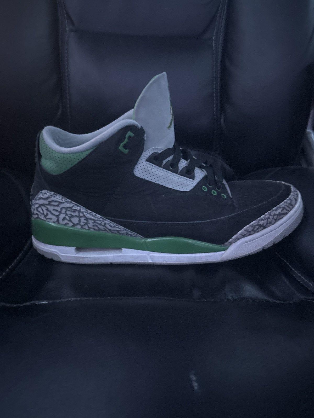 Jordan Brand Jordan 3 pine green Size US 10 / EU 43 - 1 Thumbnail