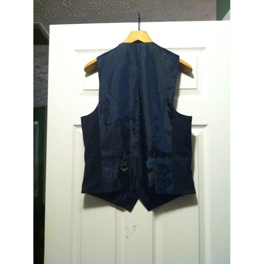 Stafford STAFFORD MEN'S NEW NAVY 51%WOOL 47%POLYESTER VEST SMALL Size US S / EU 44-46 / 1 - 3 Thumbnail