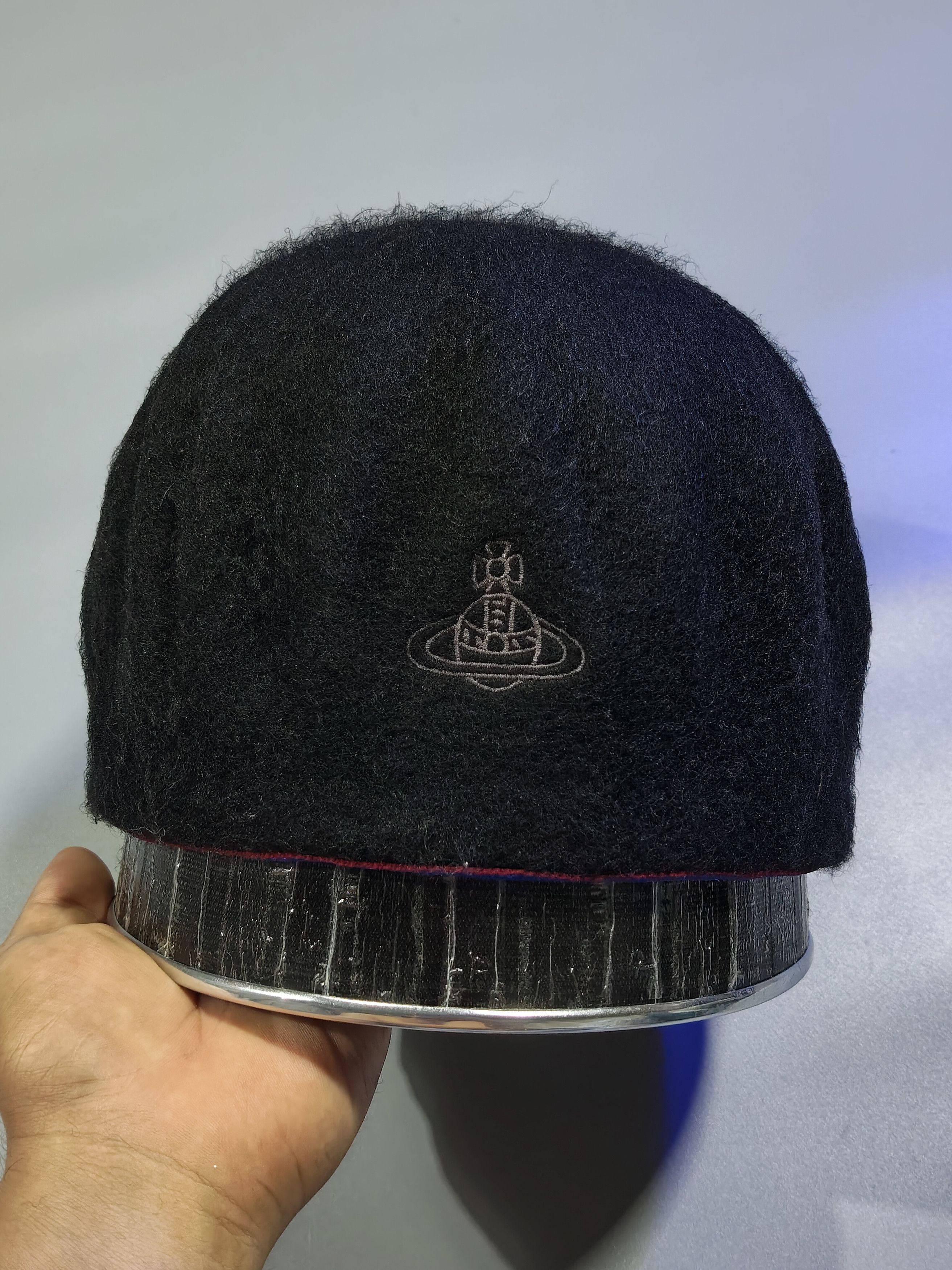 💥 wool Vivienne Westwood beret hat.