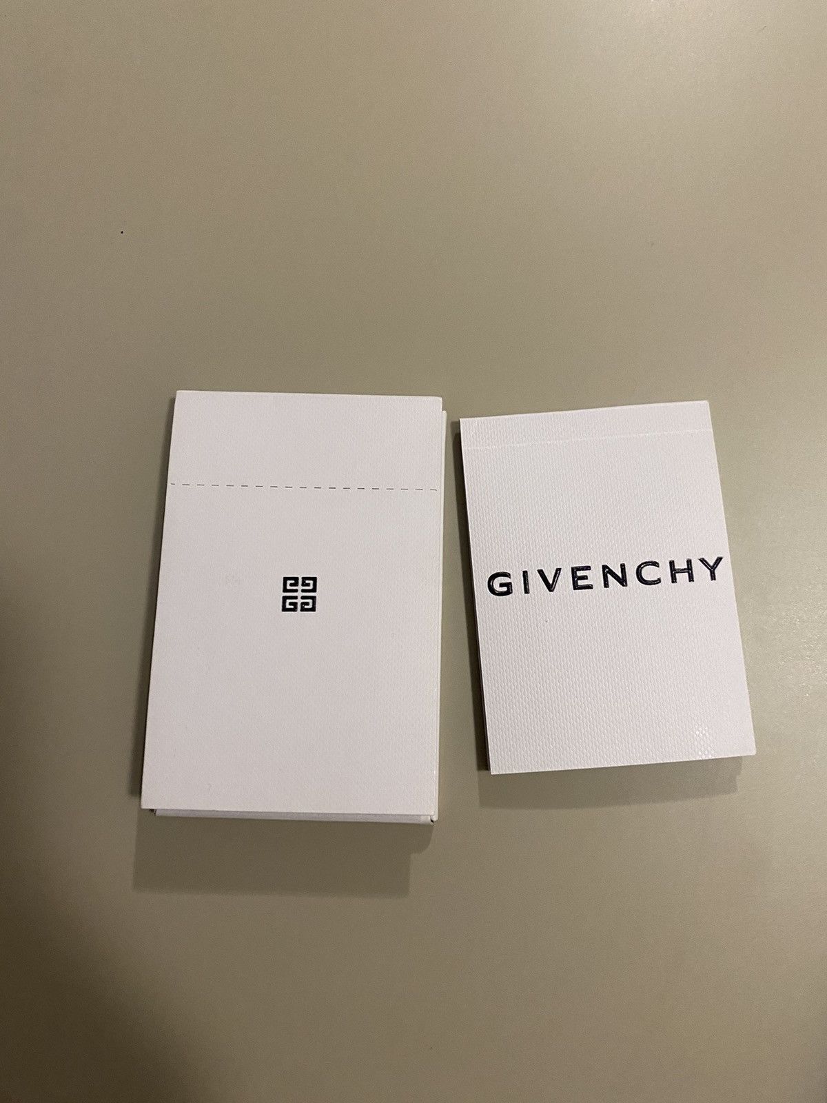 Givenchy Givenchy 4G Pouch On Strap With Tags Like New In Black Size ONE SIZE - 12 Thumbnail