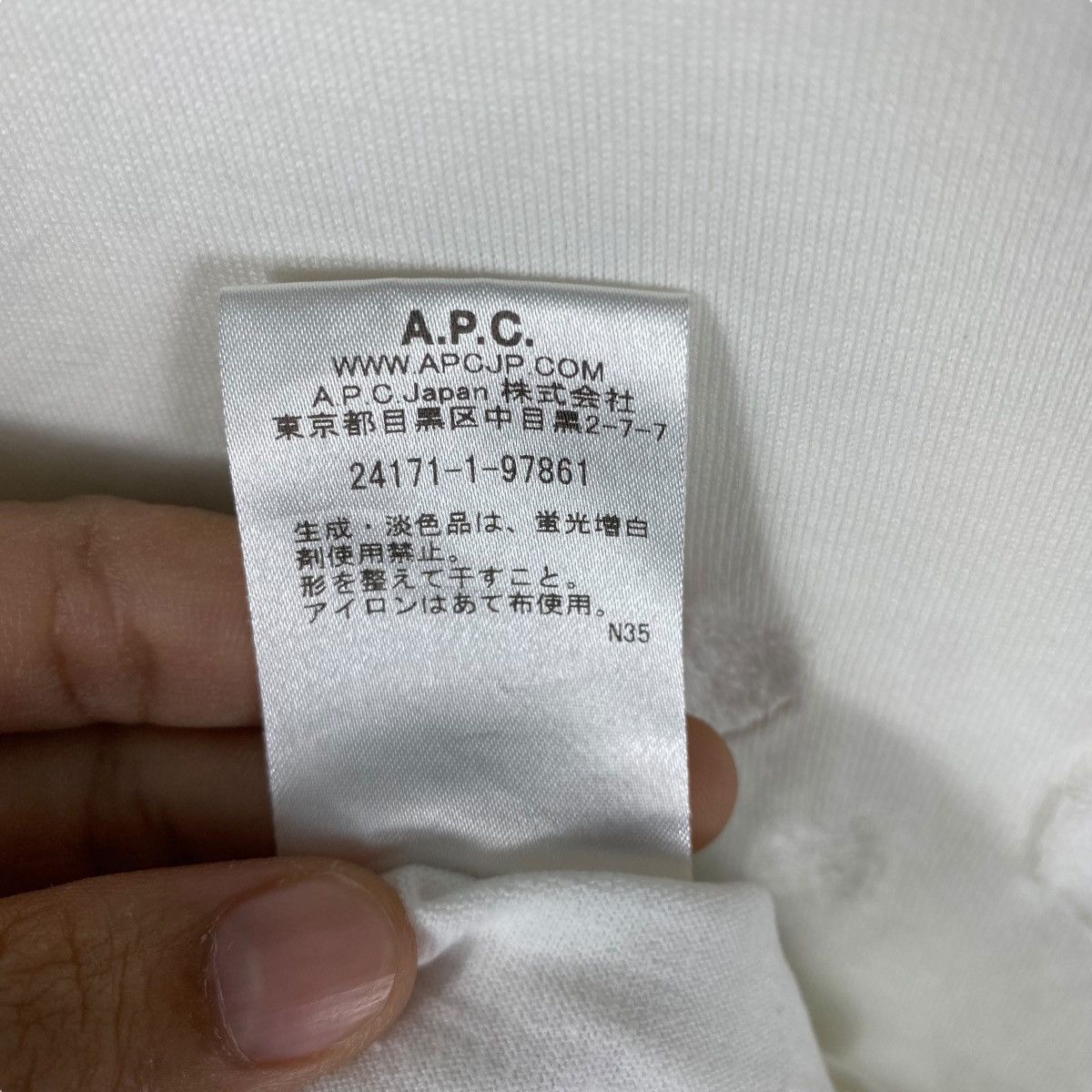 A.P.C. A.P.C. White On White Embroidery Logo Tee Shirt Extra Small Size XS / US 0-2 / IT 36-38 - 7 Thumbnail