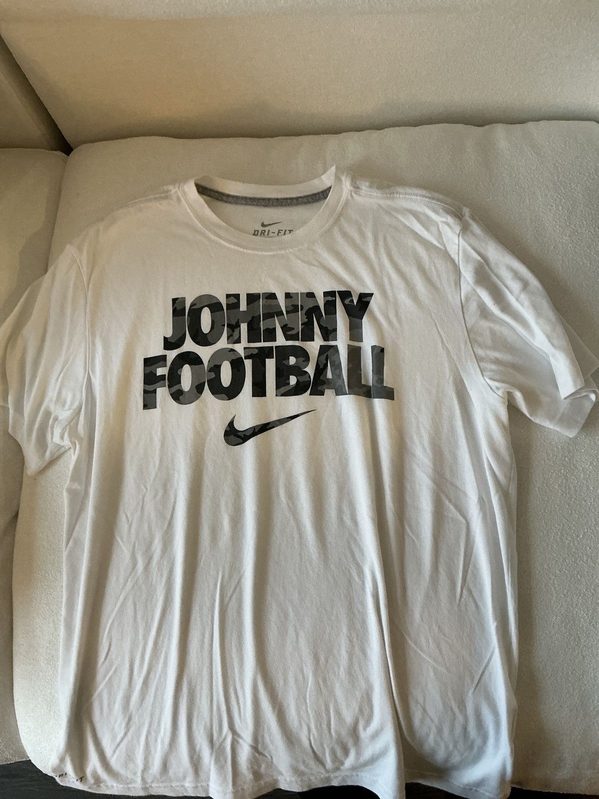 Nike Mens Nike T Shirt Size US XL / EU 56 / 4 - 1 Preview