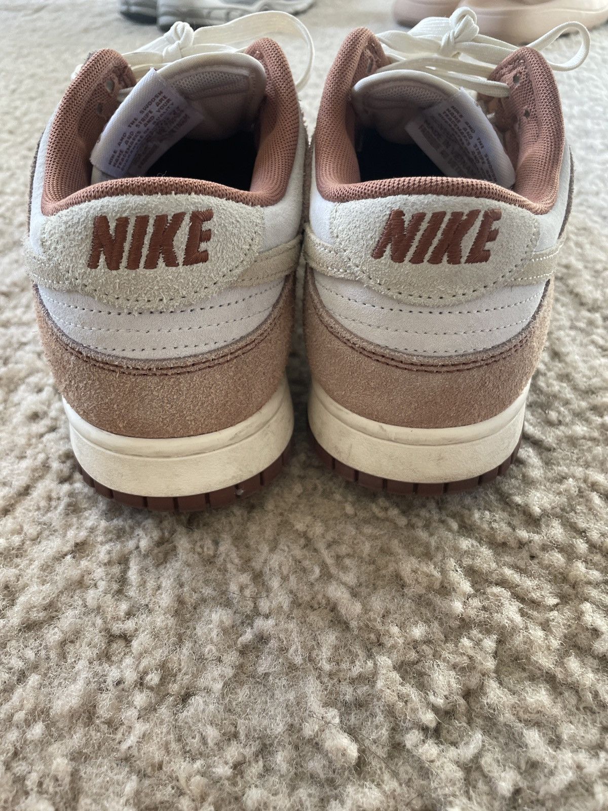 Nike Nike Low Dunks Curry Size US 10 / EU 43 - 4 Thumbnail