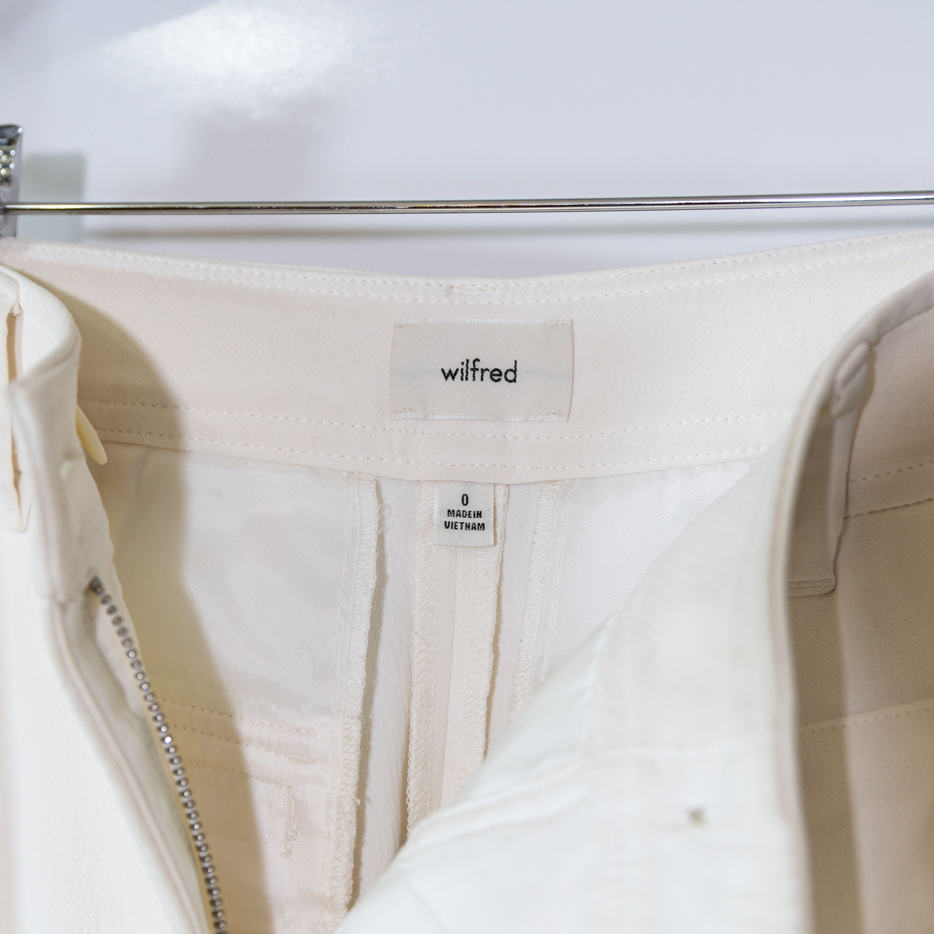 Aritzia Wilfred Aritzia Project Cargo High Rise Crepe Size 25" / US 0 / IT 36 - 2 Thumbnail