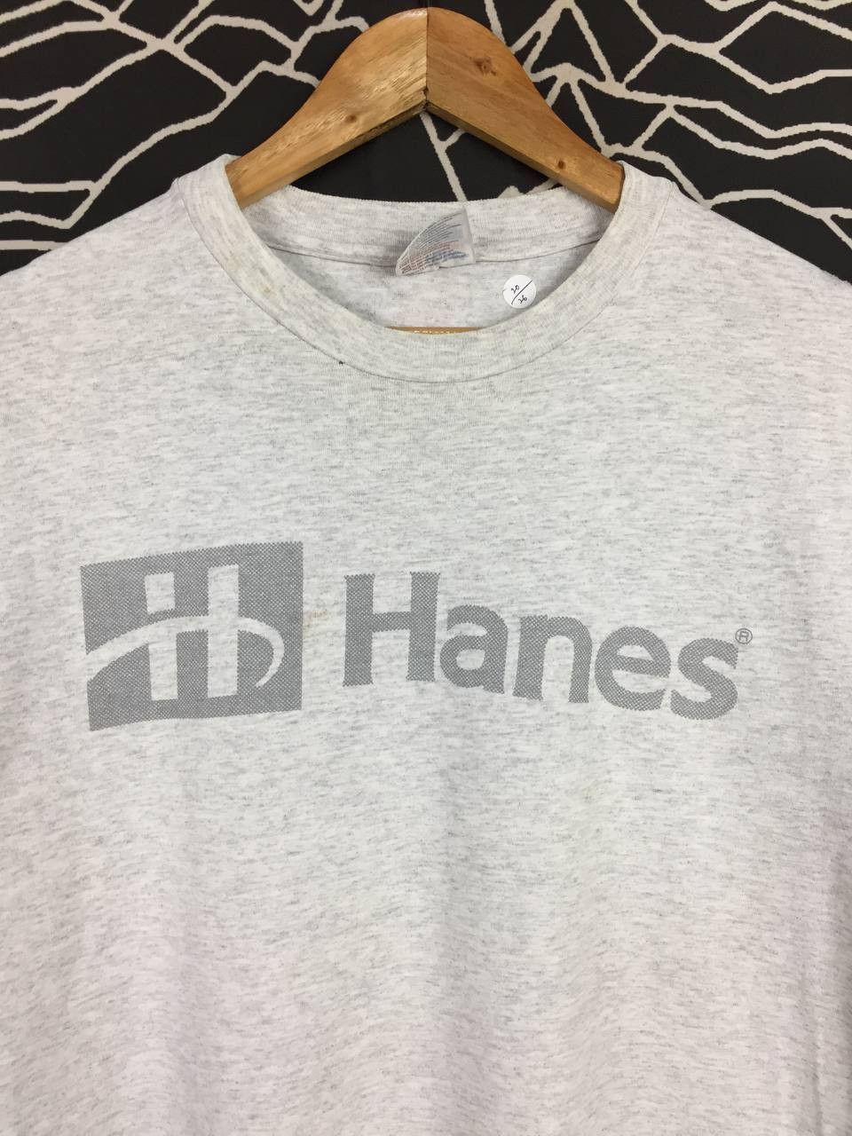 Vintage Vtg 90s Hanes Center Classic Logo Single Stitches Tee Size US M / EU 48-50 / 2 - 3 Thumbnail