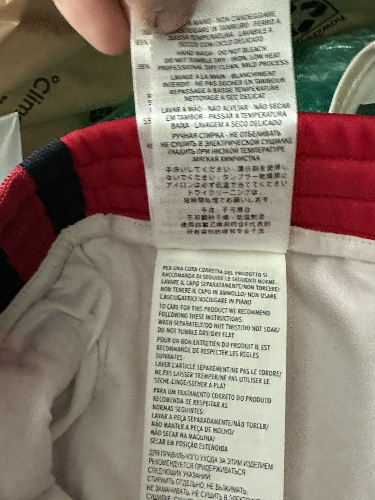 Gucci GUCCI Red EMBROIDERED SHORTS SS 2014 Size US 38 / EU 54 - 13 Thumbnail