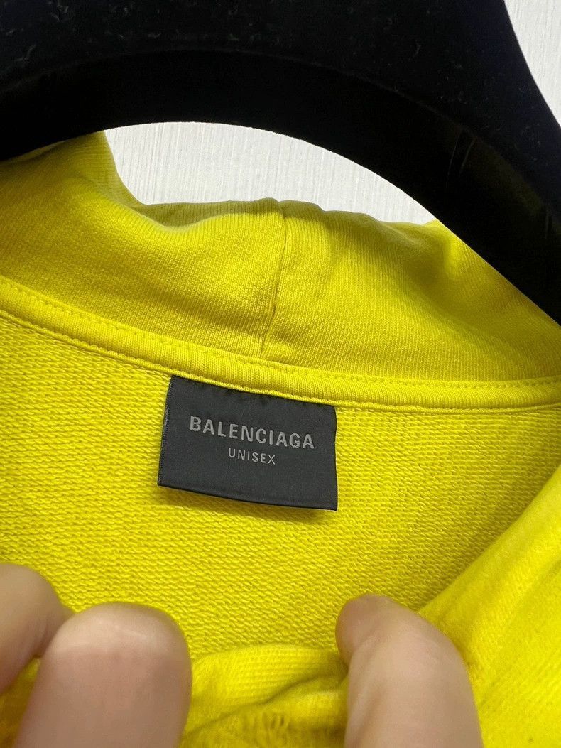 Balenciaga balenciaga new logo yellow sweatshirt hoodie Size US L / EU 52-54 / 3 - 2 Thumbnail