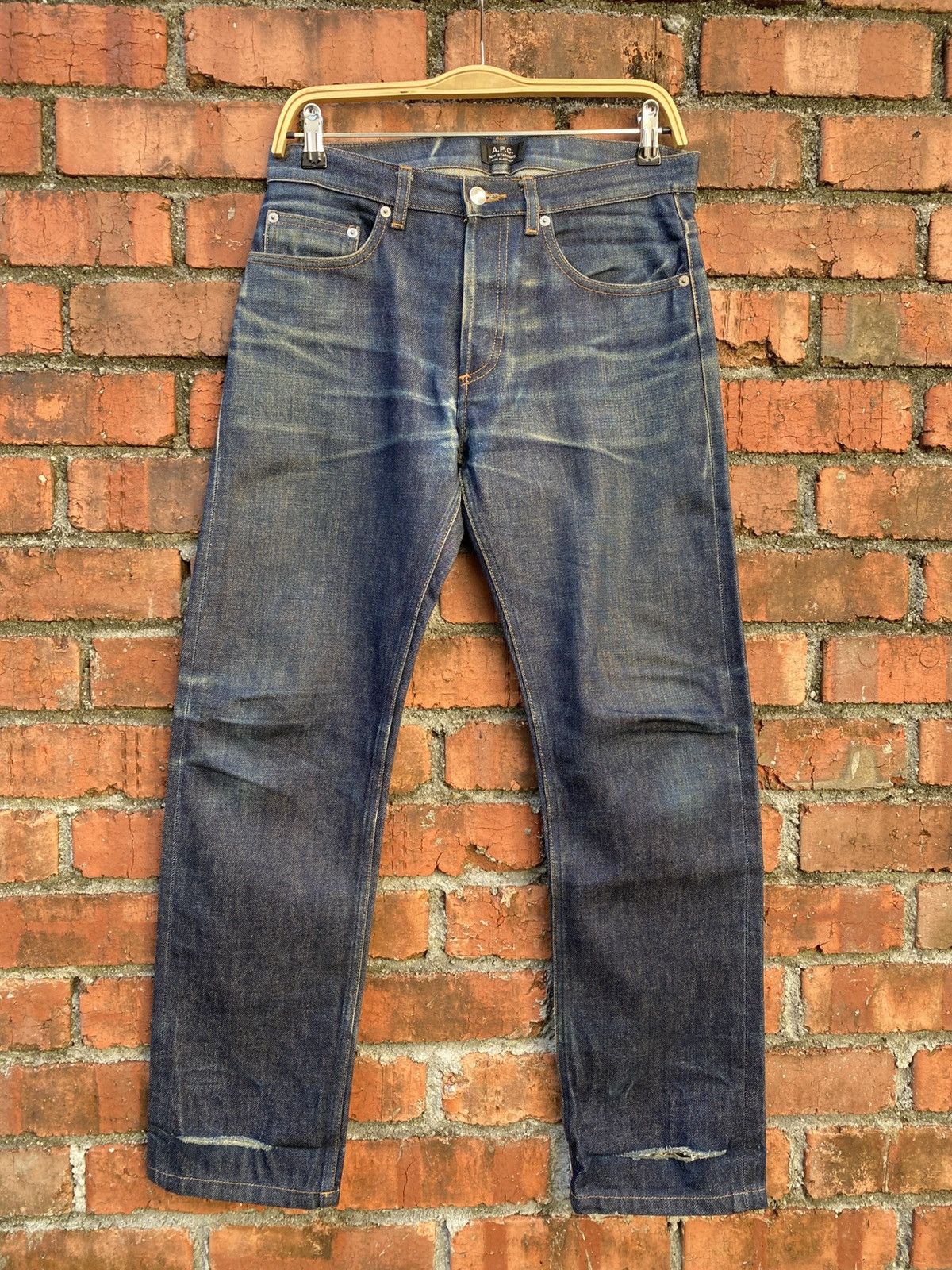 A.P.C. W30x29.5 A.P.C redline new standard cut distressed Size US 30 / EU 46 - 1 Thumbnail