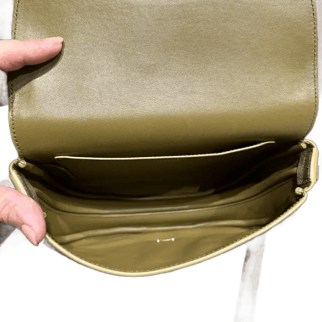 Salvatore Ferragamo o1s1rm1124 Size: OS / Buckle Crossbody Bag in Green Size ONE SIZE - 3 Thumbnail