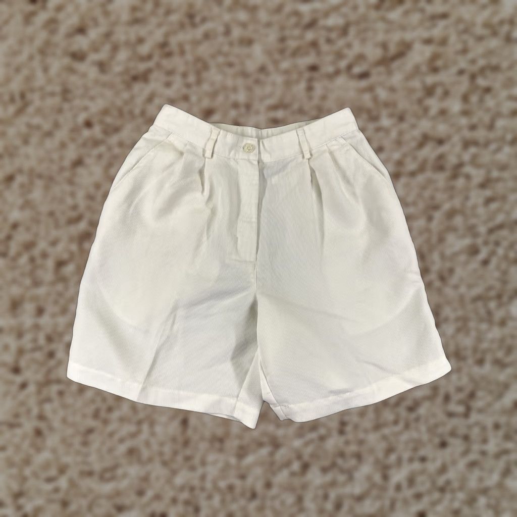 Nike Nike Golf Shorts Womens 4 White Stripe Pleated Rayon Blend Bermuda Pockets Stretch Breathable Vintage? No Size 27" / US 4 / IT 40 - 1 Thumbnail