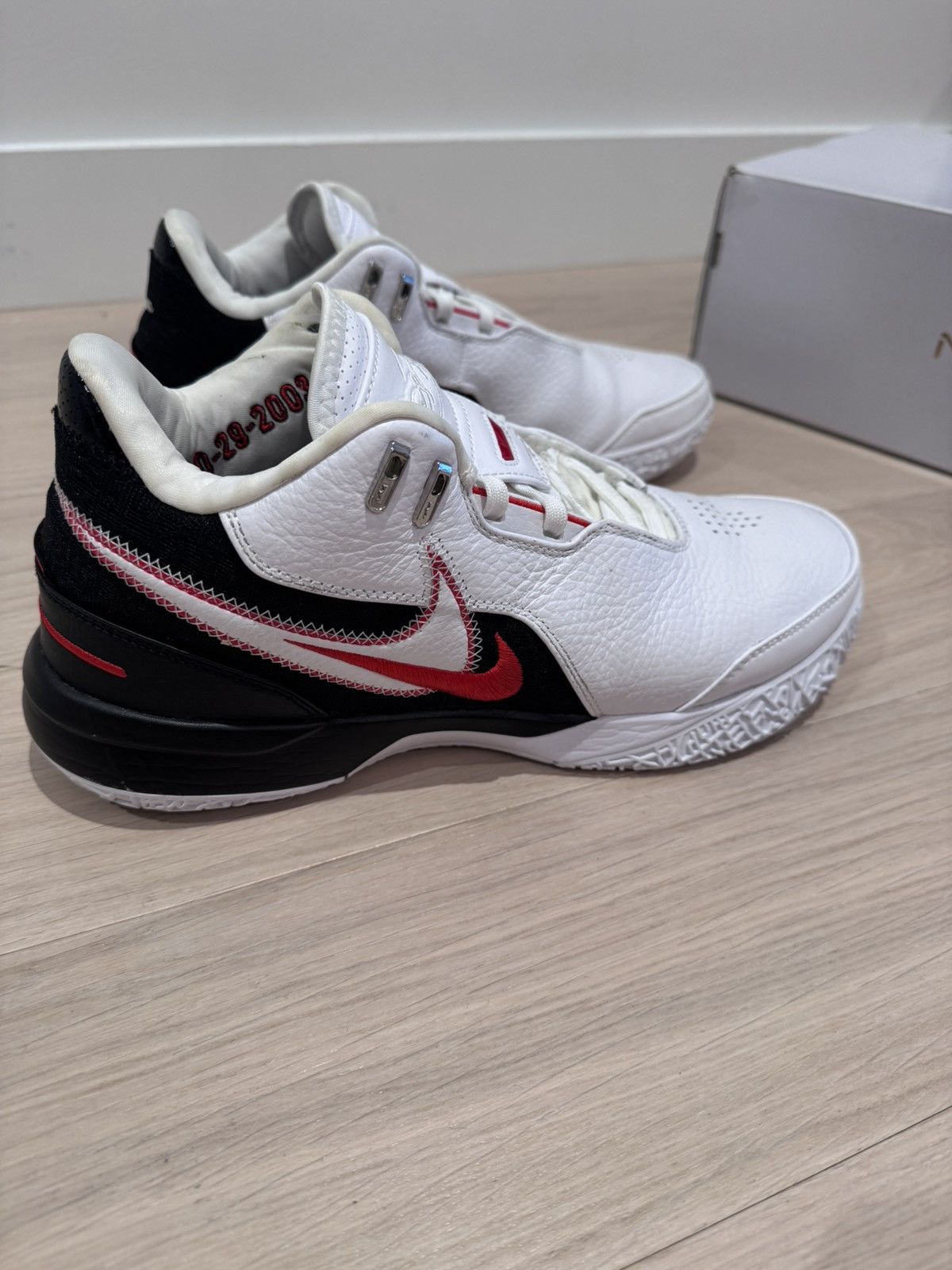 Nike Nike Zoom LeBron Nxxt Gen AMPD First Game 9.5 Size US 9.5 / EU 42-43 - 3 Thumbnail