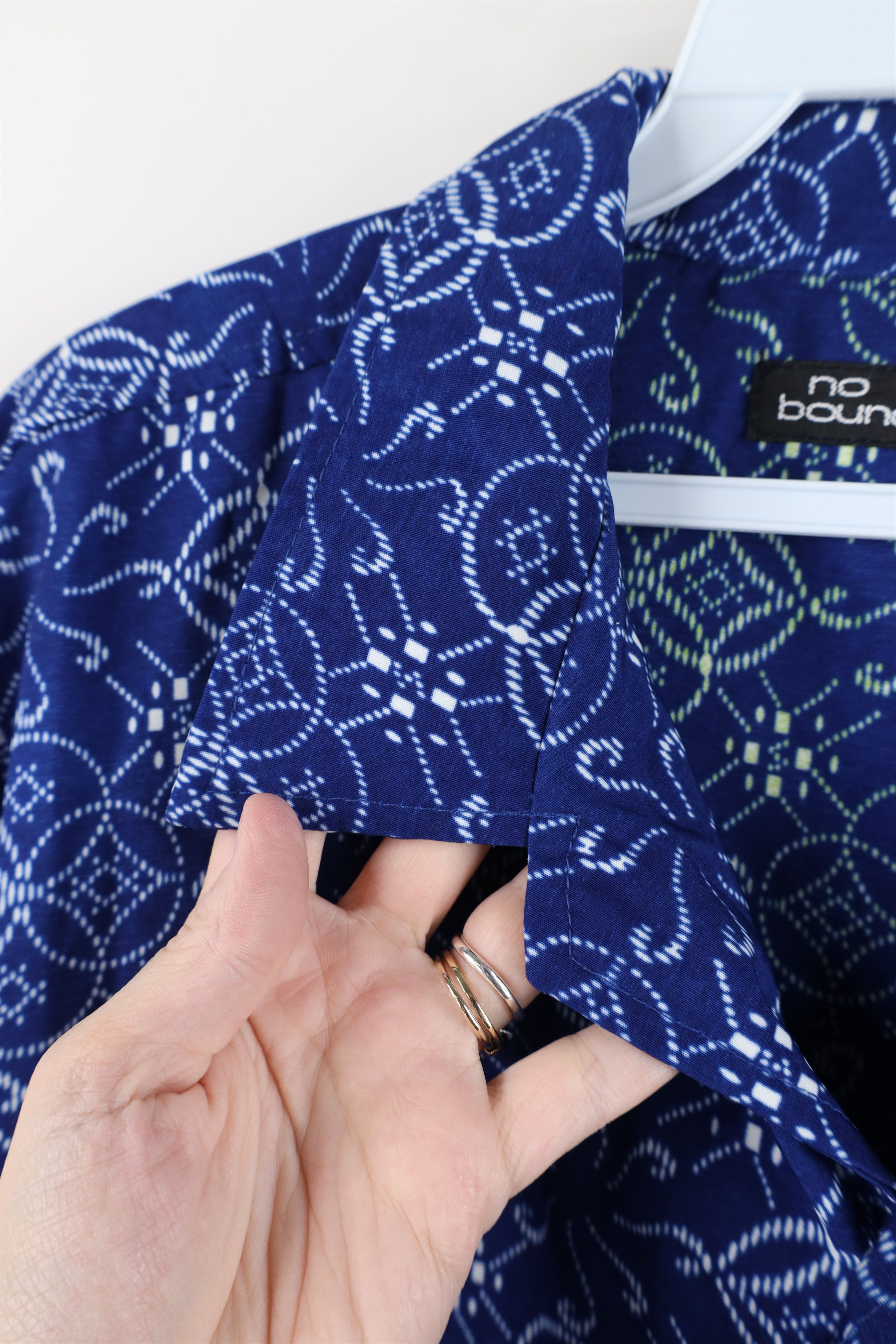 Vintage Vintage Y2K Streetwear Geometric Camp Collar Button Shirt Size US L / EU 52-54 / 3 - 5 Thumbnail