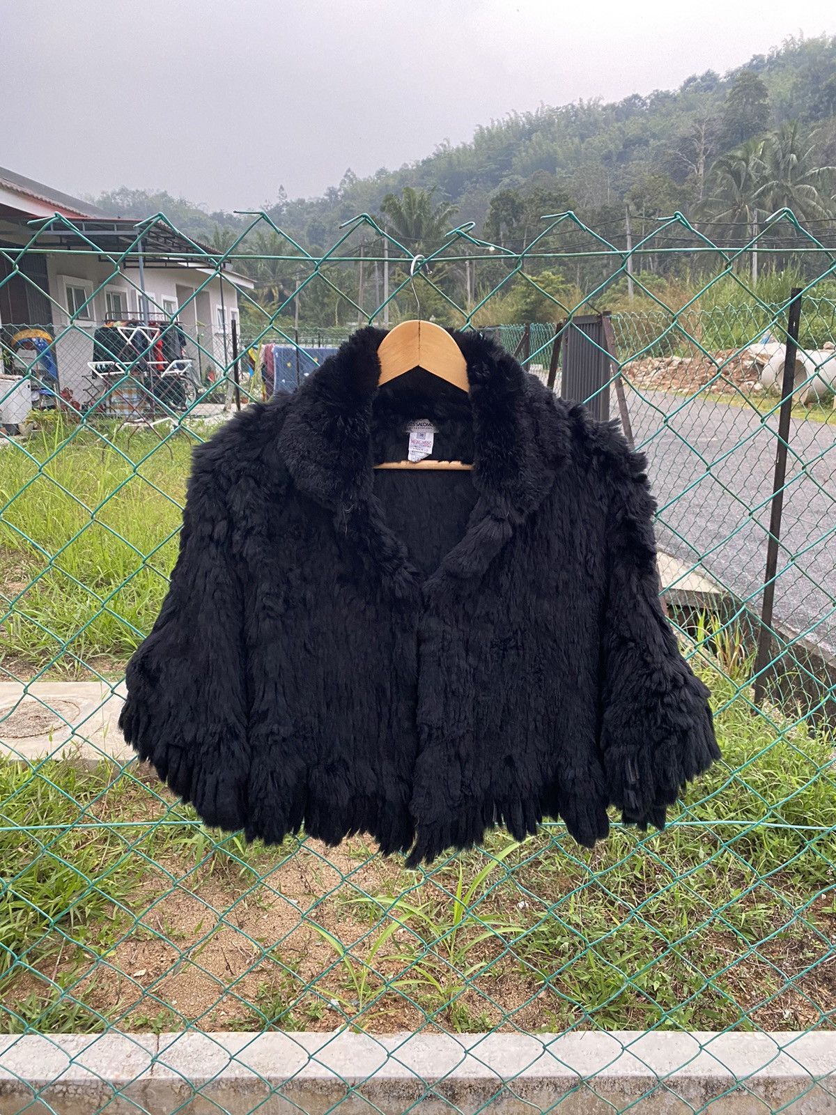 Vintage × Yves Salomon AW Yves Salomon Mink Fur Shoulder Shawl Size ONE SIZE - 1 Thumbnail