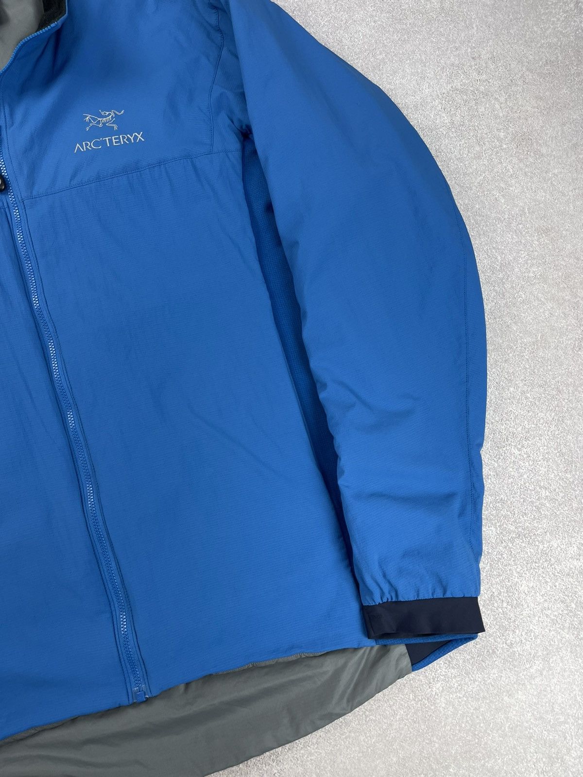 Arc'teryx Arc’teryx Light Jacket Blue Men’s Size L Size US L / EU 52-54 / 3 - 2 Thumbnail