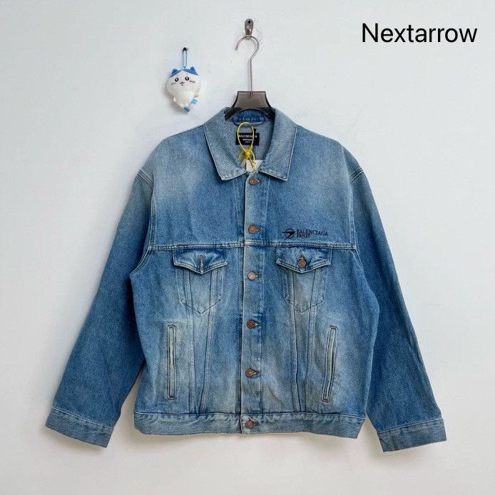 Balenciaga Balenciaga arrow slogan logo denim jacket2412-Nextarrow Size US XS / EU 42 / 0 - 1 Thumbnail