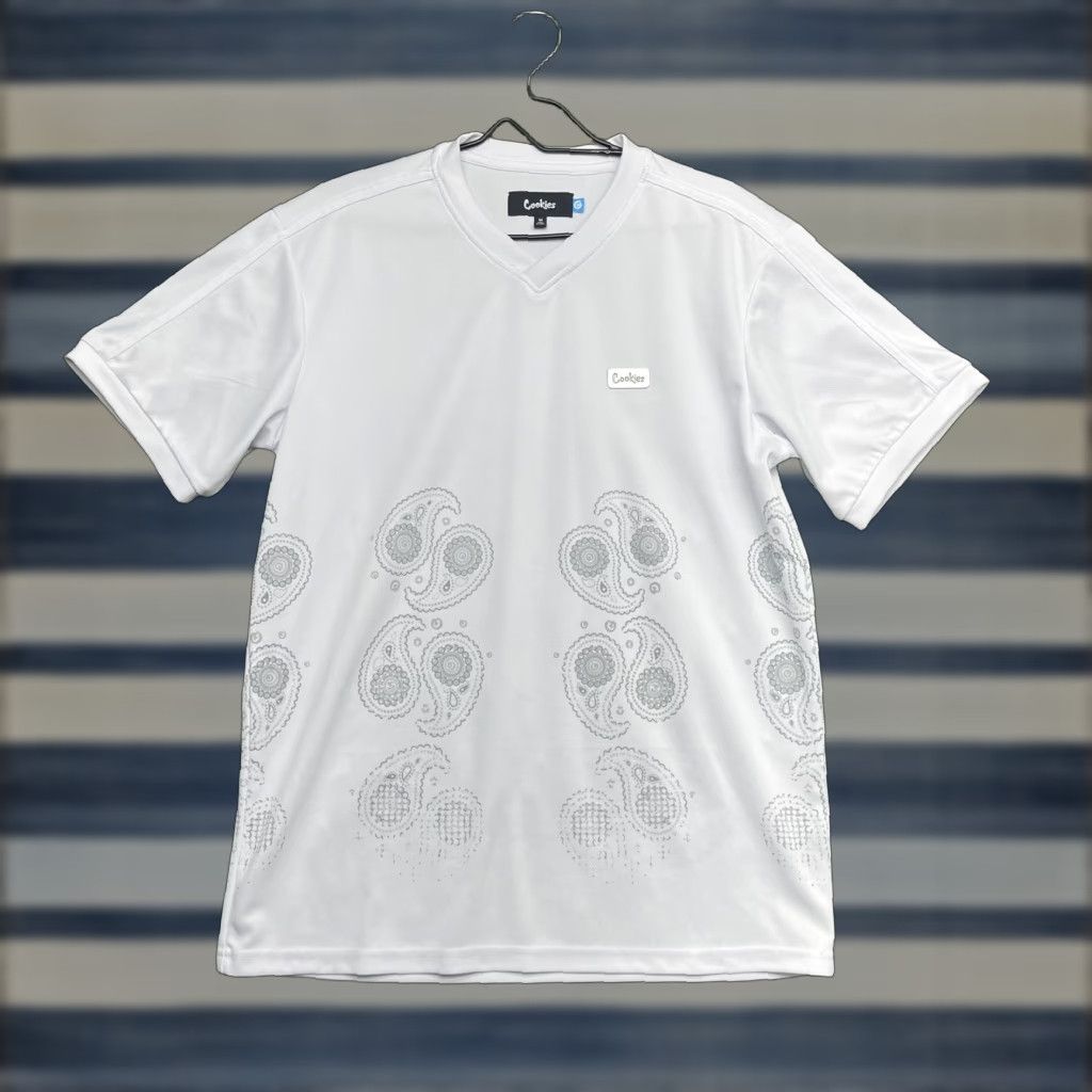 Vintage Cookies Shirt Mens Medium White Paisley Pattern Athletic Tee Polyester Logo Size US M / EU 48-50 / 2 - 1 Thumbnail