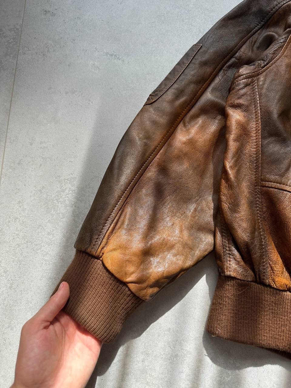 Vintage Vintage PARTICULIER AIR FORCE Leather Aviator Bomber Jacket Size US L / EU 52-54 / 3 - 14 Thumbnail